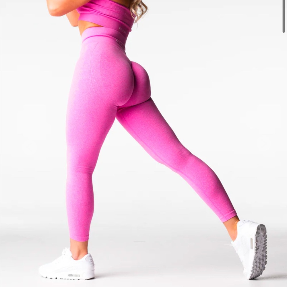 NVGTN Bubble Gum Pink Lift Seamless Leggings